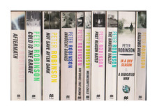 10 Livros Incríveis, contendo 11 "Dci Banks" Romances por Peter Robinson...