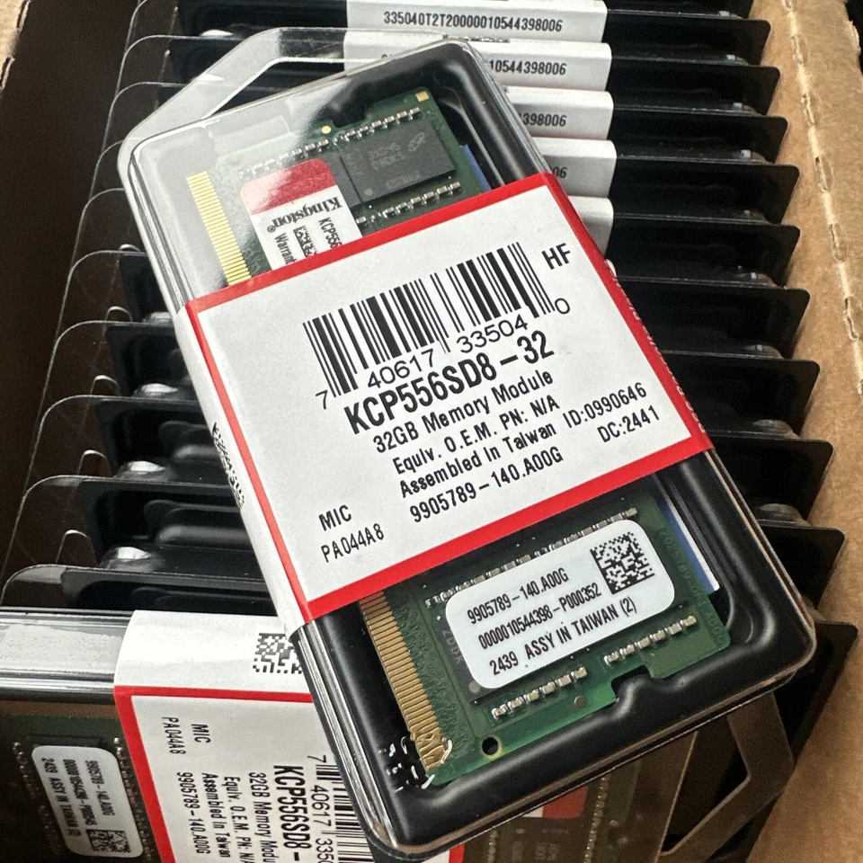 Kingston 32GB Memory (KCP556SD832) - Image 1 of 1