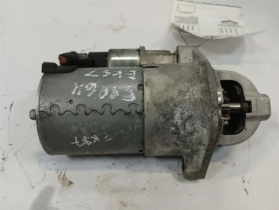 Starter Motor from 2017 Hyundai Tucson 2.0L 9532028 - Image 1 of 4