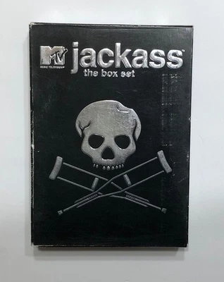 JACKASS THE BOX SET 4-DISC DVD JOHNNY KNOXVILLE STEVE-O BAM MARGERA MTV 2005 Foto 1 de 4