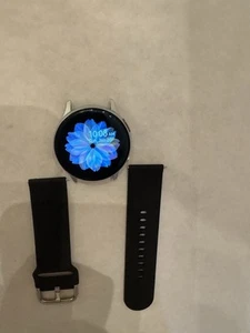 Samsung Galaxy Watch Active 2 (40mm) SM-R830 (WIFI + GPS) Silver FAIR - Photo 1 sur 9