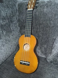 Mahalo Model mrb1tbr Ukulele Brown 20" - Picture 1 of 11