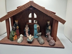 Vintage Nativity Scene Birth Of Christ Set 9 Piece Figurines Pre-owned - Picture 1 of 7