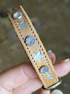 MCP DESIGNER Distressed Leather STARS Dog Collar Fits 7.5”-9” NWT $88 RETAIL - Picture 1 of 9