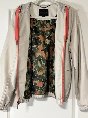 Chaqueta Anthropologie X Sanctuary Mediana Fuax Cuero Cremallera Guijarro Foto 1 de 4