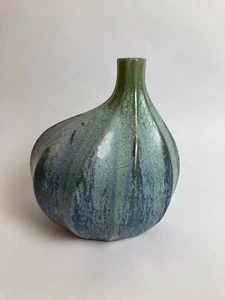 Mid century ceramic vase , beautiful colors and shape - Picture 1 of 10