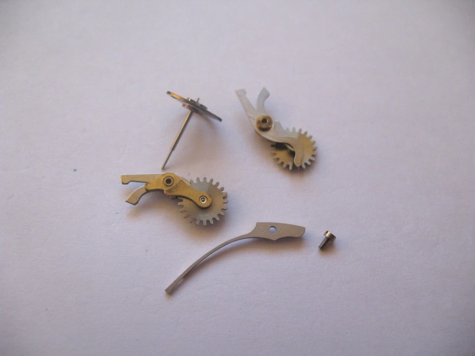 VALJOUX 555 CHRONOGRAPH ASSORTED MOVEMENT PARTS  - Image 1 of 1