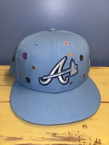 New Era Atlanta Braves 'Floral Patches' 59FIFTY Fitted Hat Cap Light Blue MLB 8 - Picture 1 of 7