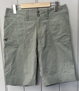 Arc’teryx PARAPET LONG Shorts Hiking Women’s Size 4 Light Green - Picture 1 of 9