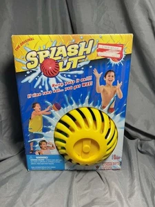 The Original Splash Out Water Soakin Action Game 2007 Yellow/Green New Old Stock - Picture 1 of 2