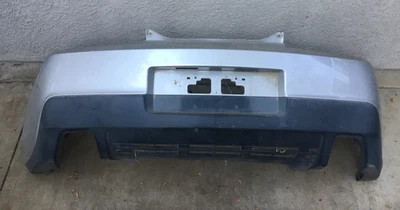 Parachoques trasero Chevrolet Camaro 2008-2014 plateado OEM Foto 1 de 4