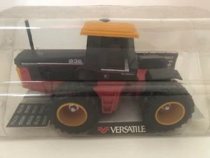 ERTL FORD 836 VERSATILE Artic 4x4 Farm Tractor . SCALE MODELS 1:32 Scale VGC - Picture 1 of 7