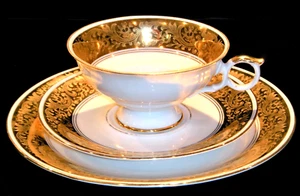 * Vintage OSCAR SCHALLER & CO. BAVARIA ELFENBEIN Goldtasse, Untertasse & Dessert Set - Bild 1 von 17