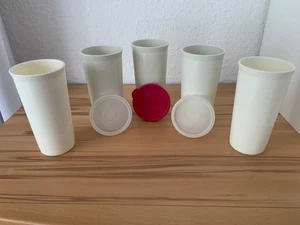 Tupperware 5 Trinkbecher 3x Grau und 2x Weiß - Bild 1 von 6
