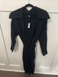 Neu mit Etikett Express lange schwarze Damenstrickjacke - kleiner Bindegürtel - Kragen - gerippt - flauschig - Bild 1 von 8
