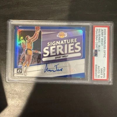 Jerry West 2020-21 DONRUSS OPTIC 签名系列蓝色/25 PRIZM 签名 PSA 9/10 — 第 1/4 张图片