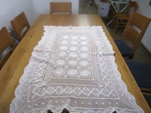 Tovaglia in pizzo vintage Beautuful fatta a mano all'uncinetto 48""X29"" beige - Foto 1 di 4