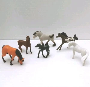 Dreamworks Spirit Horses Lot Of 6 Miniature Toy Figures - Picture 1 of 4