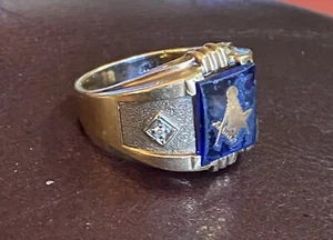 Bague maçonnique homme or jaune 10 carats 7,7 GR taille 9 1/4 - Photo 1/5