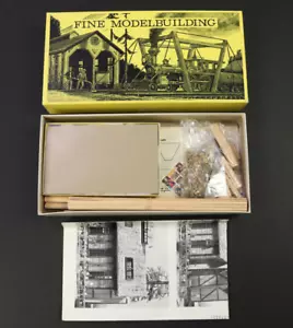 Fine Scale Miniatures 2 Stall Engine House HO Scale - Bild 1 von 3