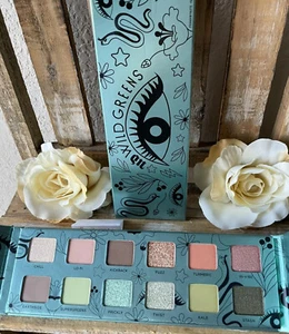 Urban Decay WILD GREENS EYESHADOW PALETTE 12 all-new Shades Free EXPRESS POST - Picture 1 of 5