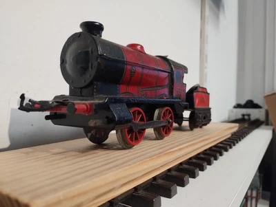 Hornby (O) Tin Plate 4 Wheeled Clockwork Locomotive with Tender, Unboxed. - Bild 1 von 4