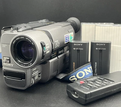 Complete SONY CCD-TRV35E Night Shot Camcorder Digital Video 8 Camera + Extras - Image 1 of 4