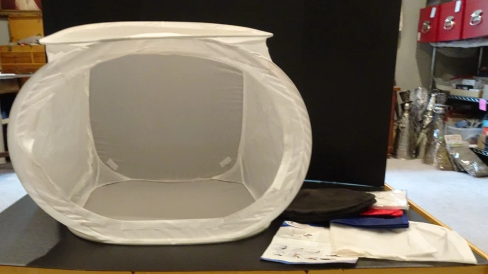 Table Top White Cube Shooting Tent 24 x 24 w 4 Color Backgrounds - Image 1 of 4