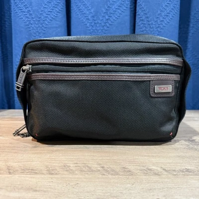 Tumi Alpha Bravo Hanging Reno Travel Toiletry Kit Bag Dopp Black W Brown *READ* - Image 1 of 4