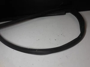 03-09 MERCEDES W211 E-class Front Right Door Window Frame Gasket Molding Seal - Picture 1 of 6