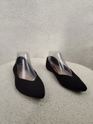 Old Navy Flat Women 8 Black Fabric Knit Pull On Pointed Toe Ballet Stretch Shoes - Image 1 of 4