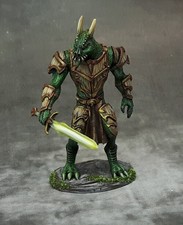 Dark Sword Miniatures DSM7453:  Male Dragonkin Warrior (Painted)