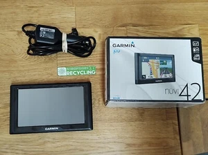 Garmin nüvi 42 Nawigacja satelitarna - Box UŻYWANA DZIAŁAJĄCA BATERIA NIEPRZETESTOWANA* - Zdjęcie 1 z 11
