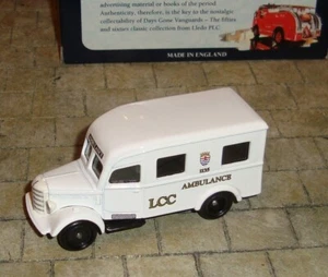 1950 BEDFORD AMBULANCE - L.C.C - LLEDO DAYS GONE VANGUARDS - BOXED - DG64002 - Picture 1 of 7