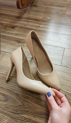 Tacones Charles by Charles David, para mujer talla 7,5  Foto 1 de 3