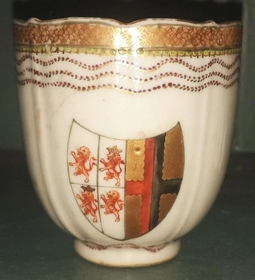 Тонкая китайская экспортная фарфоровая гербовая чашка Qianlong 18 века C 1740+ - Изображение 1 из 4