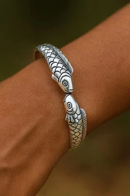 Fish Bracelet Cape Cod Zara Sardine Cuff Silver Boho Textured Pisces 925 Kiss - Image 1 of 4
