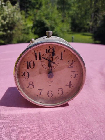 Vintage  Ansonia Wind Up Clock, FLASH Cover