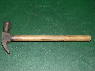 Petit marteau arrache clou miniature ancien, objet de métier - Photo 1/4