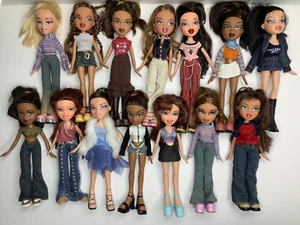 Lot of 14 2001 BRATZ Doll Dolls Girls All Limbs Cloe Yasmin Jade Sasha Raya MGA - Picture 1 of 7
