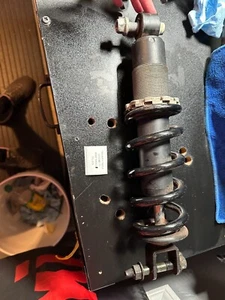 98-01 Triumph Legend TT T2052030 Rear suspension unit | Genuine Triumph - Bild 1 von 6