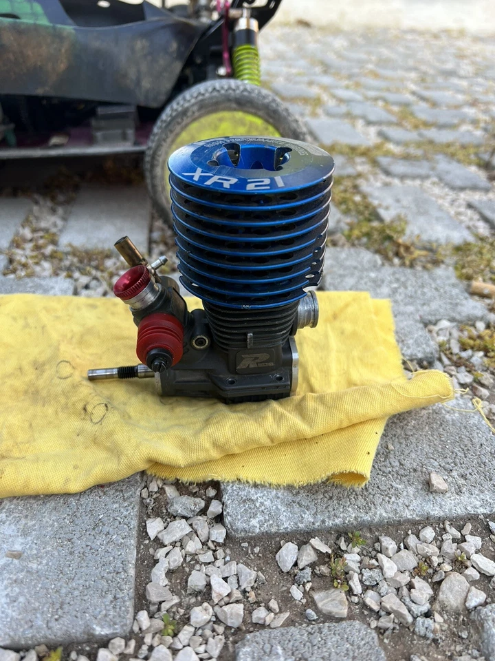 macchina radiocomandata a scoppio - Immagine 1 di 4