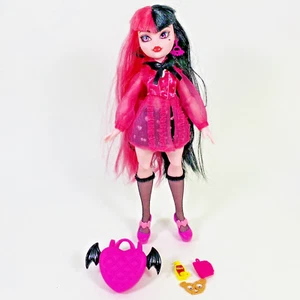 Monster High G3 Faboolous Pets Draculaura Doll w/ Clothes Backpack & Accessories - Picture 1 of 17