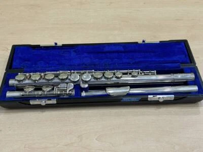 YAMAHA YFL-23 Flute - Image 1 of 4