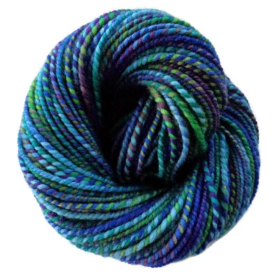 Fio River Garden feito à mão merino peso penteado lã aran azul verde 120m, 133yd - Imagem 1 de 3