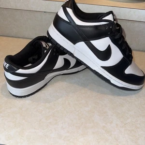 Nike Dunk Low Panda Herren Größe 8 Brandneu  - Bild 1 von 6