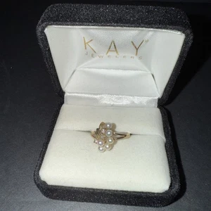 Anillo con racimo de diamantes y perlas de oro amarillo de 14 KP talla 6 - Imagen 1 de 13