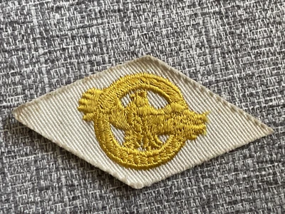 Vintage WW2 U.S. Ruptured Duck Honorable Discharge Veterans Patch - Image 1 of 3