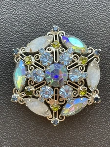 Beautiful Vintage JULIANA  Blue & AB Rhinestone Brooch Frosted Glass           E - Picture 1 of 12