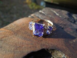 Estate 10k Yellow Gold Simulated Tanzanite and Natural Diamond Accent Ring 6 1/4